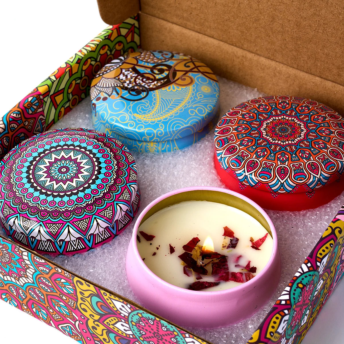 Doftljus i presentförpackning – 4-pack med blommiga aromer i vintage-stil