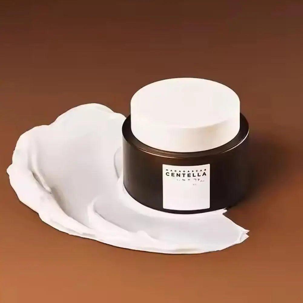 SKIN1004 - Återfuktande & reparerande ögonkräm - UNAKIT