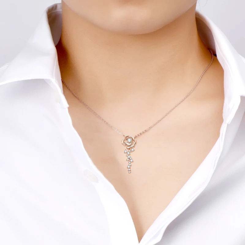 IOGOU Rosformad Moissanite Halsband – Ljust Lyxigt 925 Silver för Kvinnor